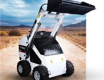 MINI CARREGADEIRA XC-460
